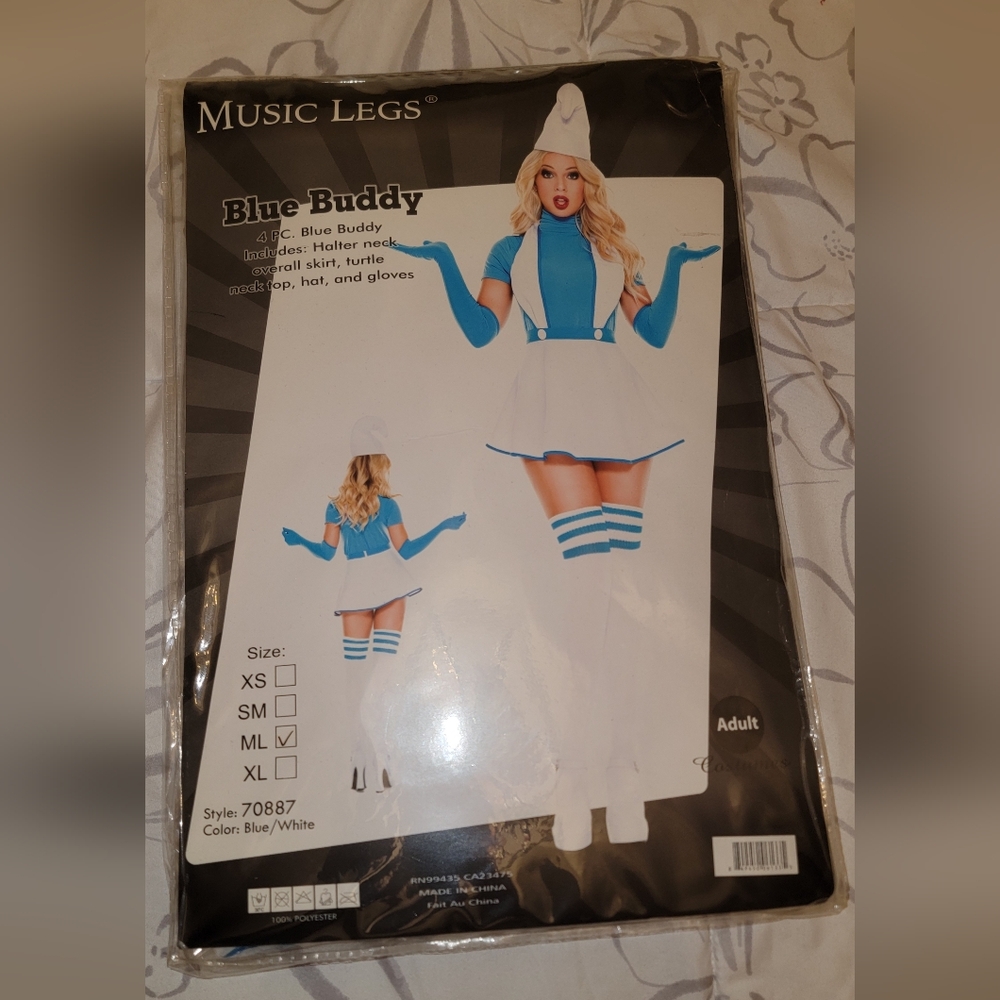 Smurfette Costume & Wig Womams Size M/L NWT